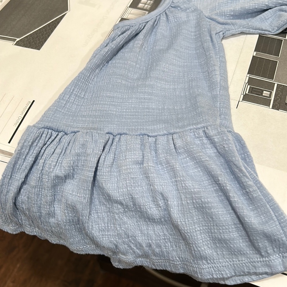 Time and Tru Blue Sleeveless Blouse - Picture 9 of 9